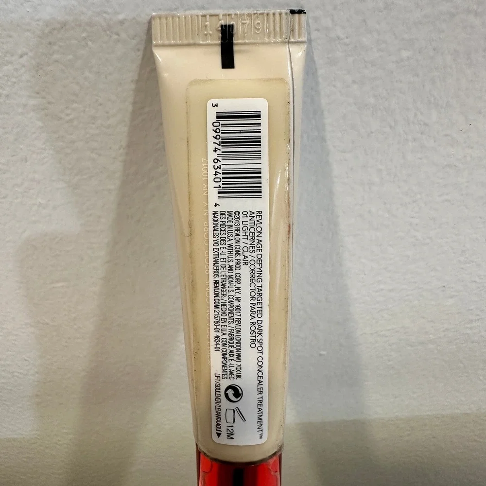Revlon Age Defying Targeted Dark Spot Concealer Treatment 01 Light 0.25oz New - Picture 8 of 10